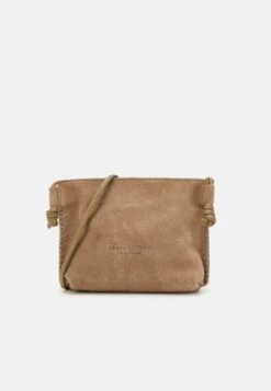 Marc O'Polo TIRA - Umhängetasche - True Camel 11 Marc O'Polo TIRA - Umhängetasche - True Camel -Mode Familie f34e9537b9364c88a04dfc10b1487f2a