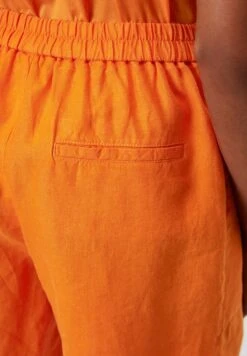 Marc O'Polo HIGH WAISTMIT TEIL-ELASTISCHEM BUND - Shorts - Marigold Orange 10 Marc O'Polo HIGH WAISTMIT TEIL-ELASTISCHEM BUND - Shorts - Marigold Orange -Mode Familie f551ed7d5b644efe97cc003025a64d43
